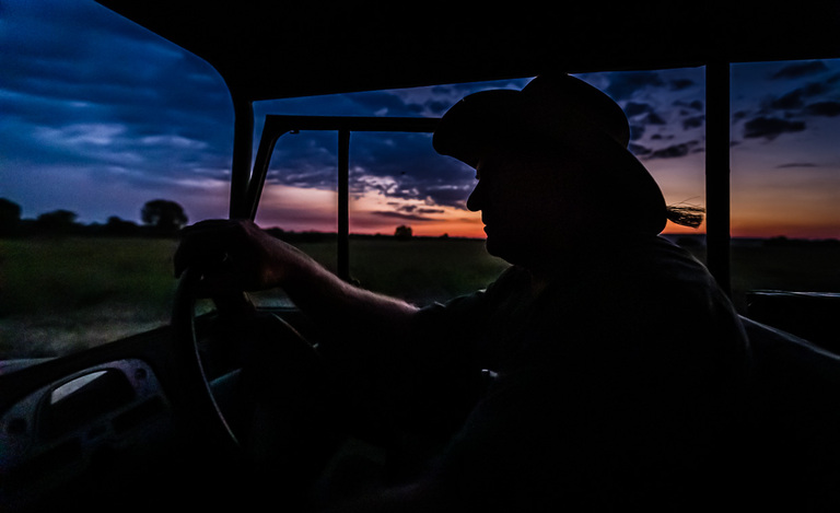 Safari por el Outback con Sab Lord en el Territorio del Norte, Australia / © Fotografía: Georg Berg