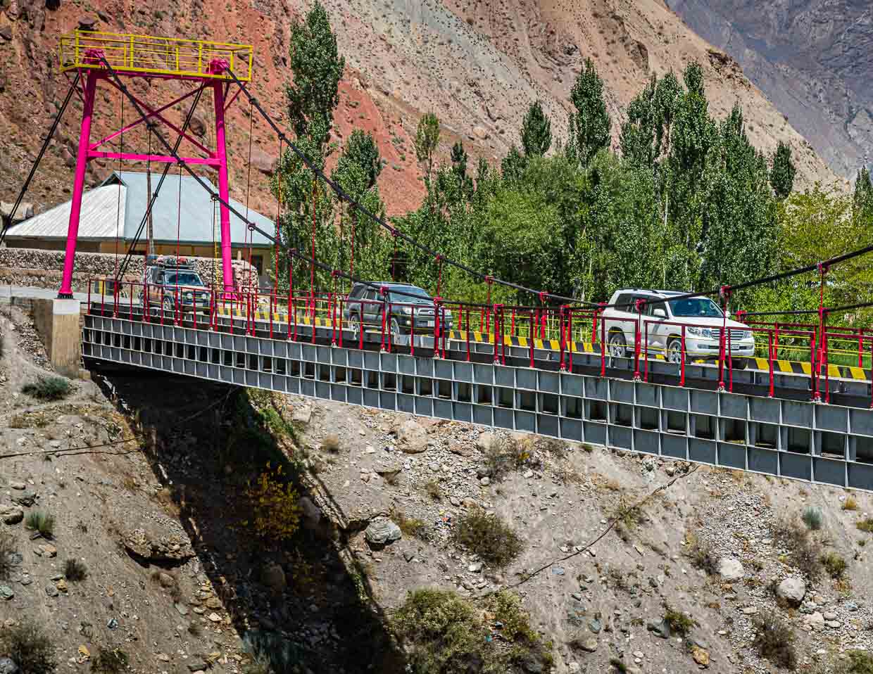La Ruta de la Seda atraviesa el puente del río Serafshan en Tayikistán / © Foto: Georg Berg