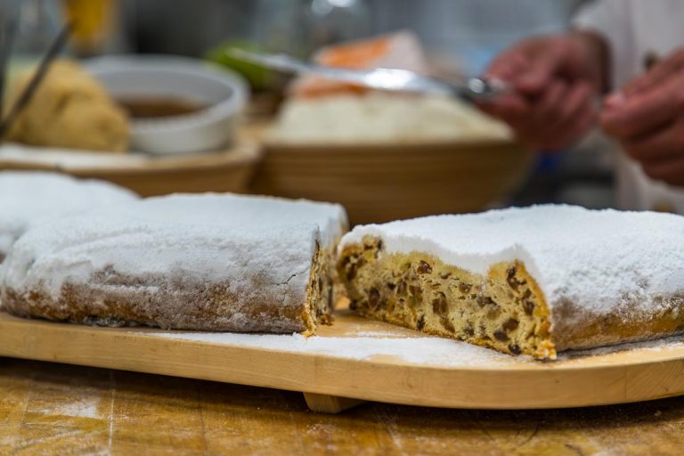 El Christstollen original de Dresde es un stollen de sultana según los estatutos de la Schutzverband Dresdner Christstollen / © Foto: Georg Berg